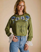 Blusa sagrado com aplicações