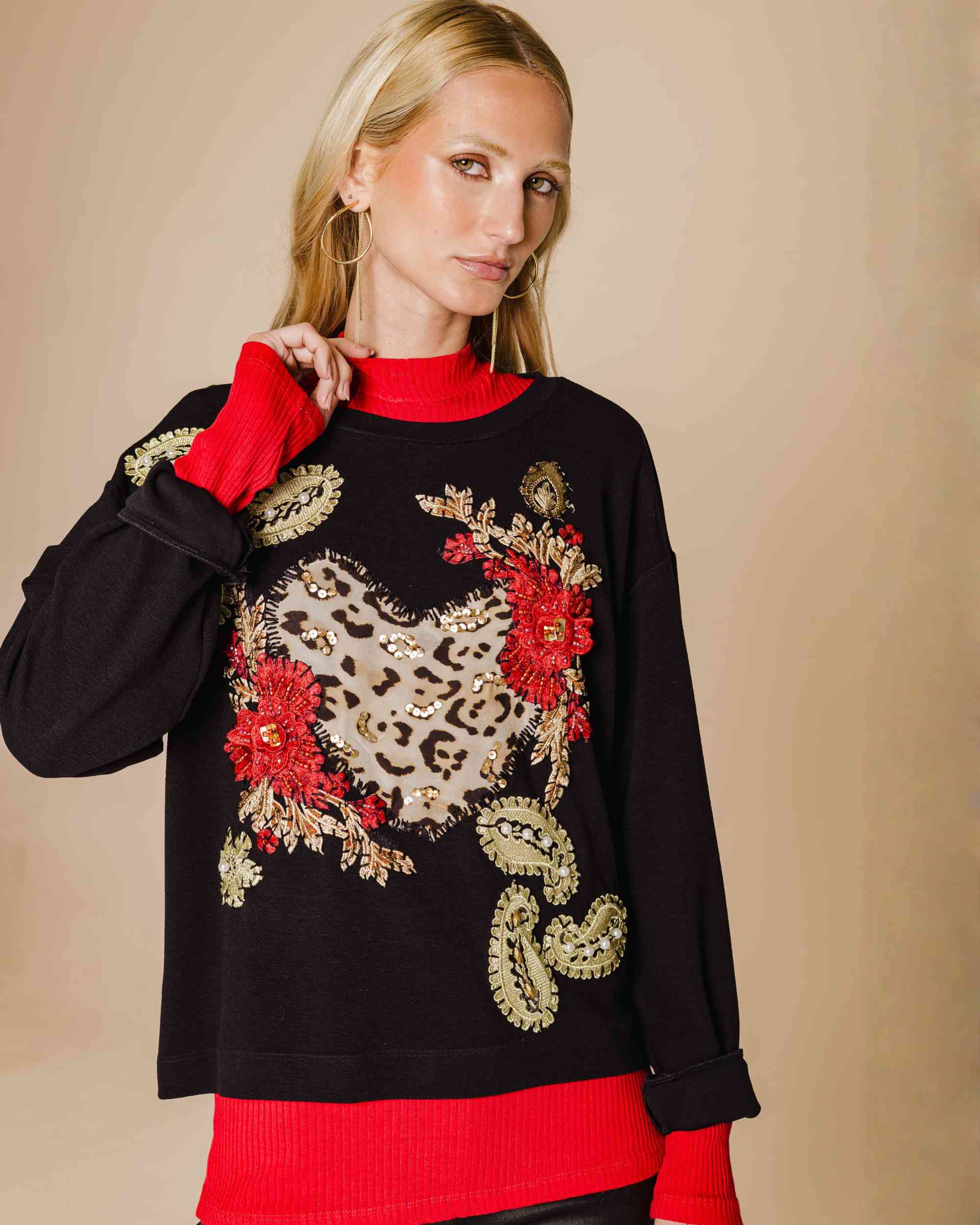 Blusa de moletom coração floral
