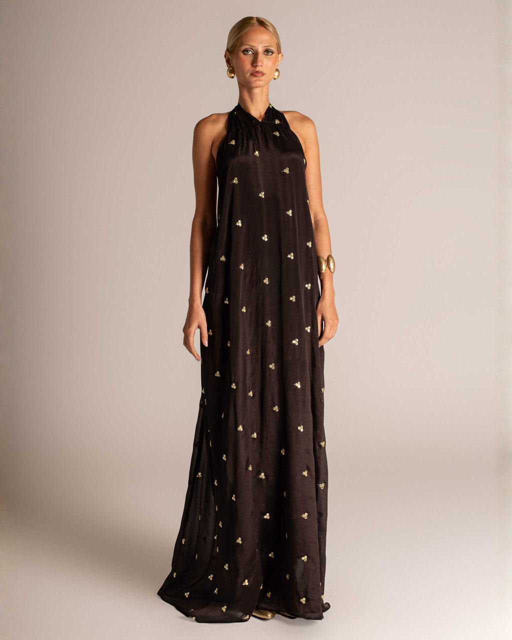 Vestido longo frente única com bordado metalizado