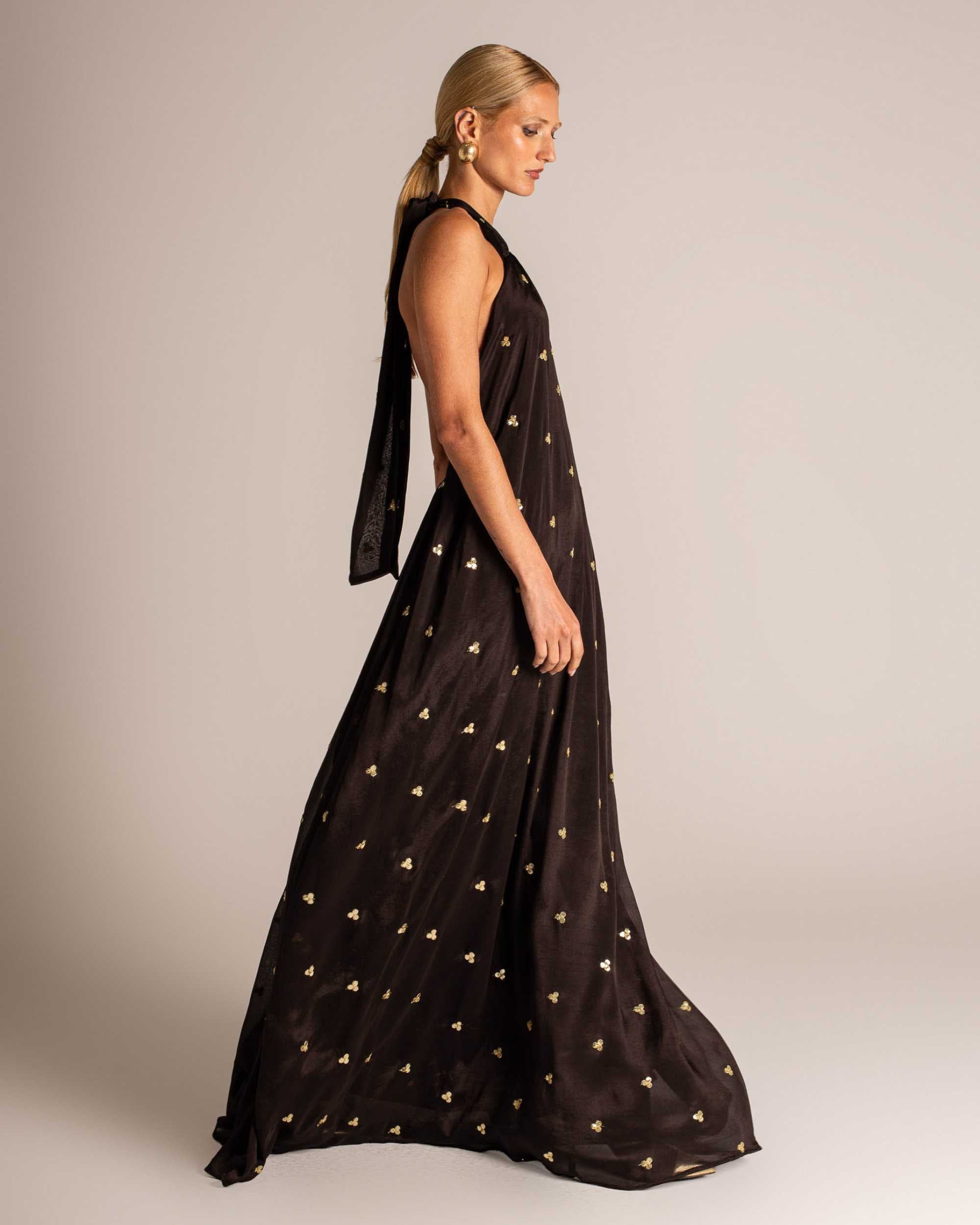 Vestido longo frente única com bordado metalizado